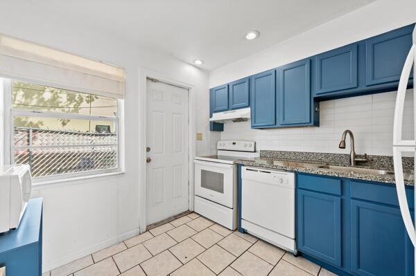 1127 NE 5th Avenue, Fort Lauderdale FL 33304 photo 2