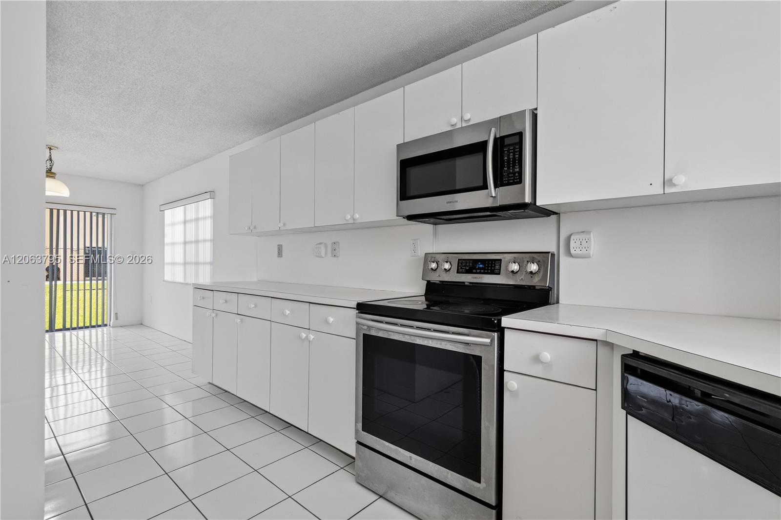 14156 SW 163rd Ter, Miami FL 33177 photo 5