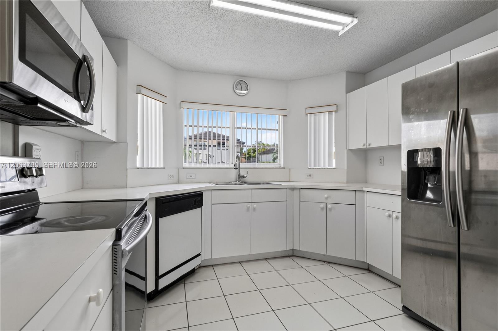 14156 SW 163rd Ter, Miami FL 33177 photo 4