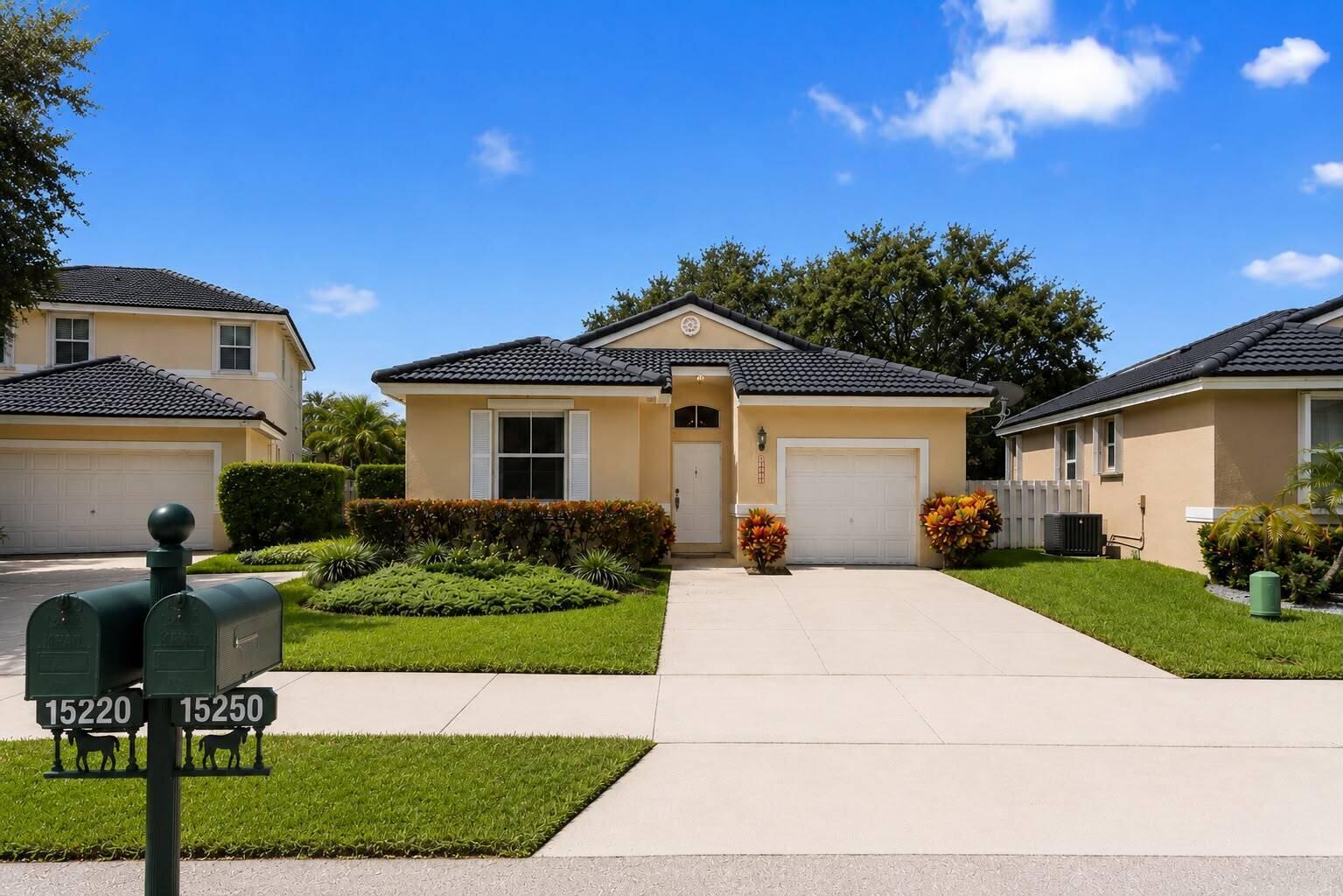 15250 SW 49TH Court, Davie FL 33331