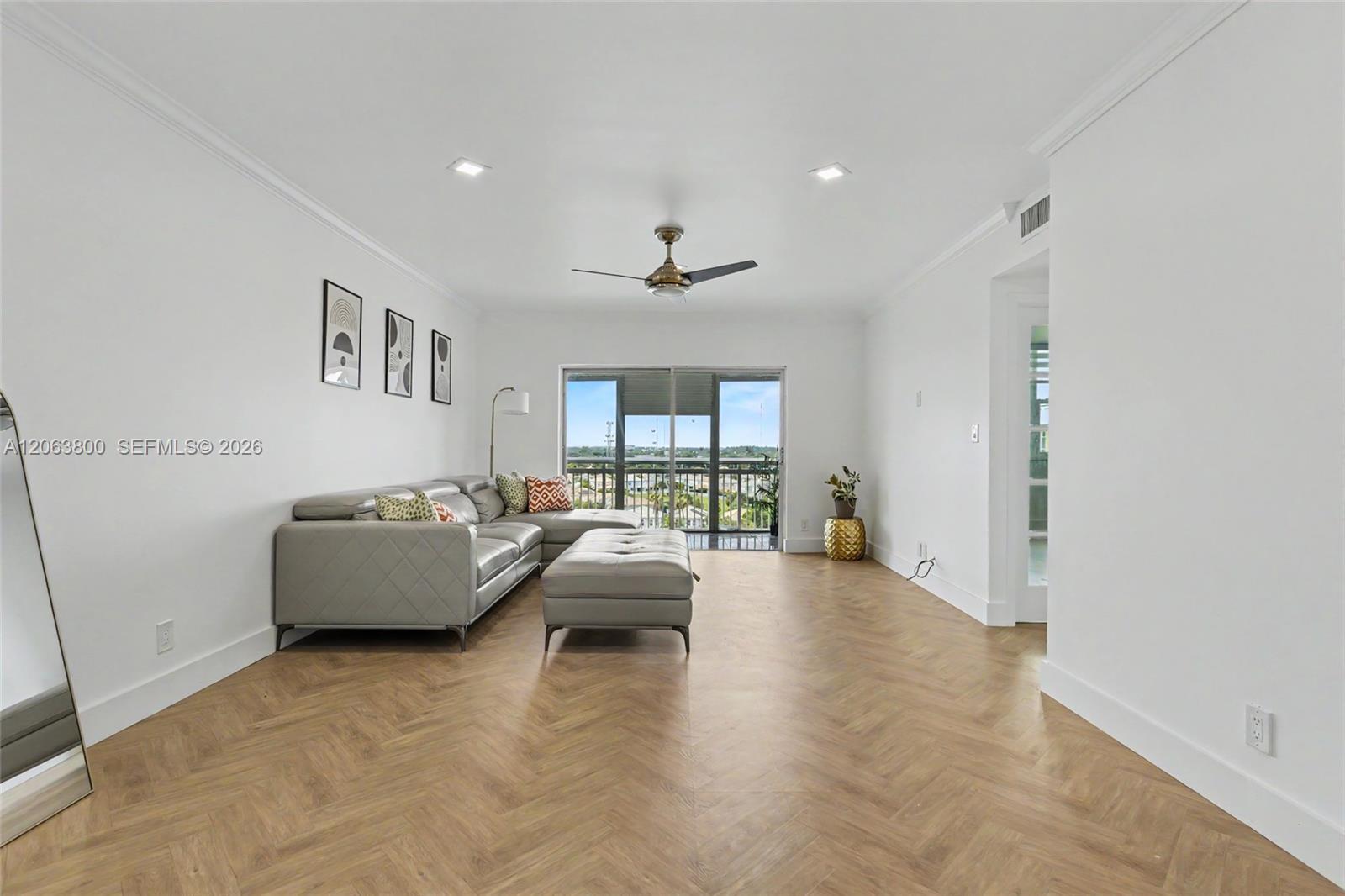 4400 Hillcrest Dr # 1005A, Hollywood FL 33021 photo 2