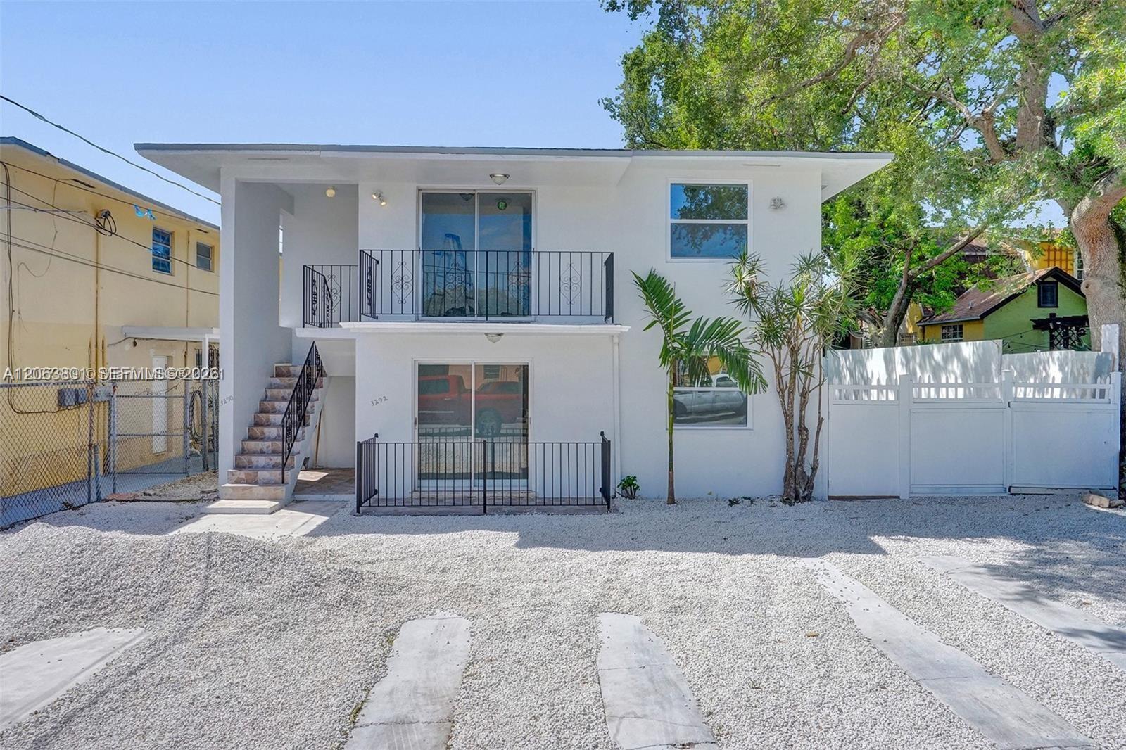 3290 NW 4th St # 3290, Miami FL 33125