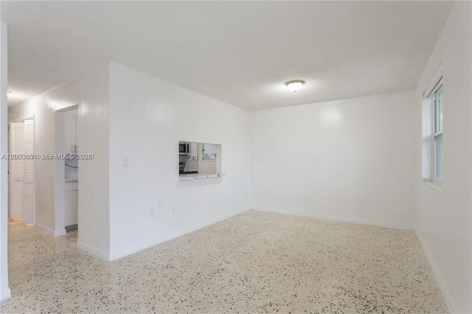 3290 NW 4th St # 3290, Miami FL 33125 photo 5