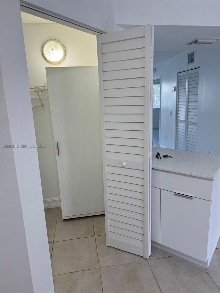 6135 NW 186th St # 312, Hialeah FL 33015 photo 2