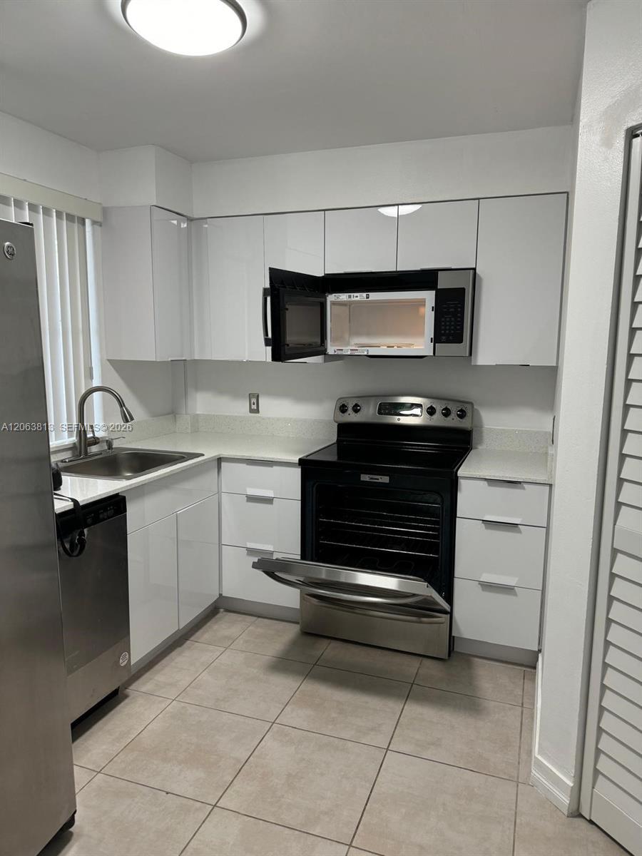 6135 NW 186th St # 312, Hialeah FL 33015 photo 3