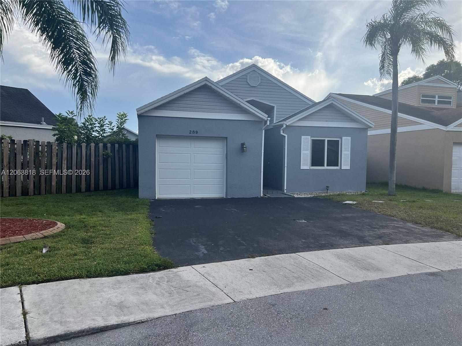 289 SW 159th Ln, Sunrise FL 33326 photo 3