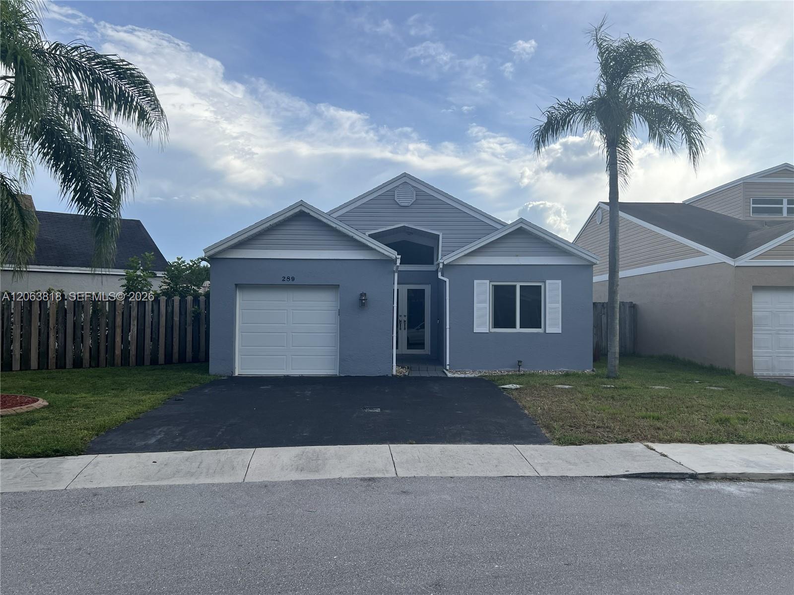 289 SW 159th Ln, Sunrise FL 33326