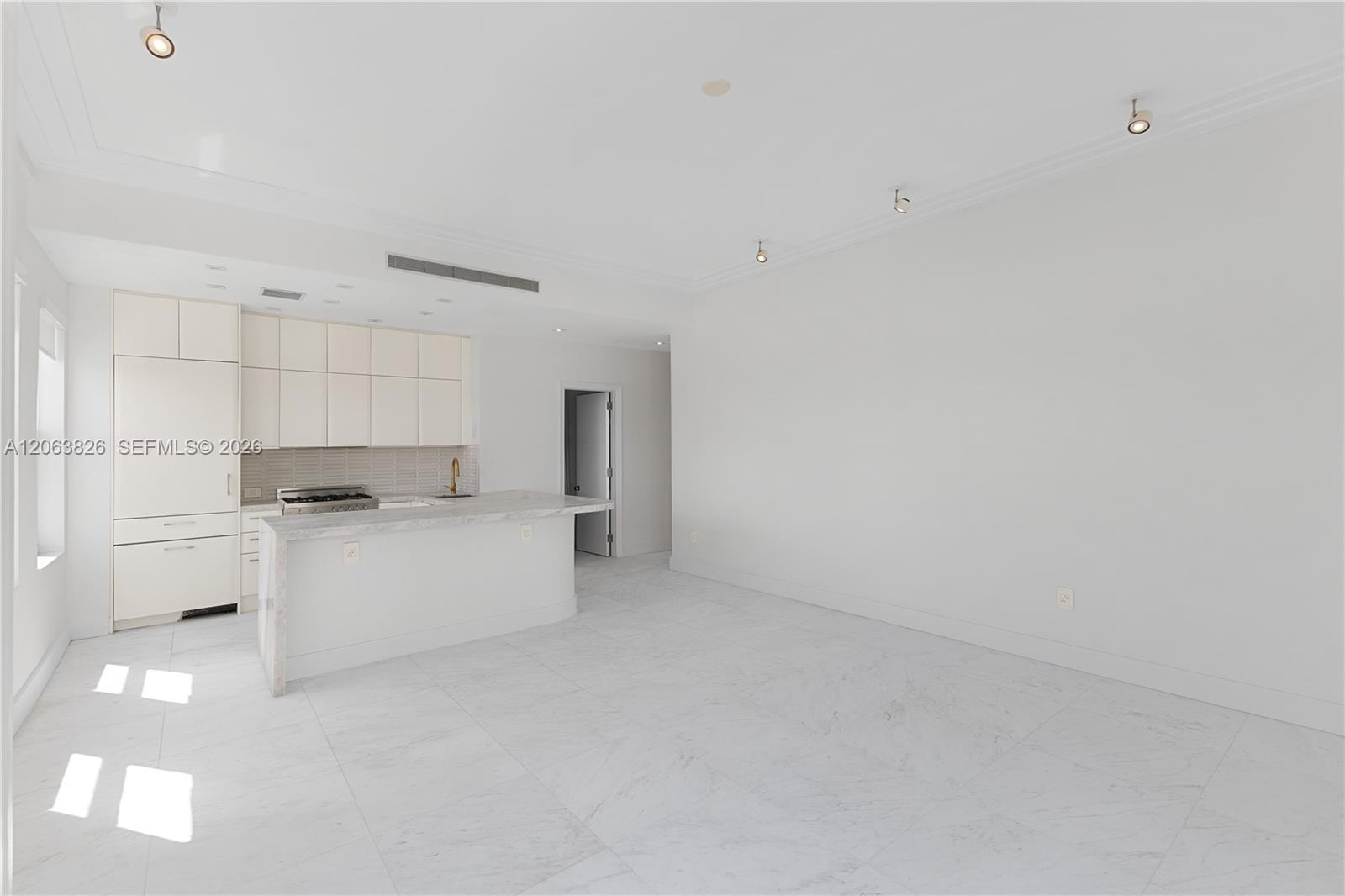 2421 Lake Pancoast Dr # 7A, Miami Beach FL 33140 photo 5