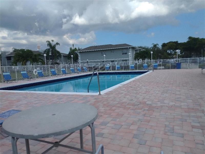 448 NE 210TH CIR Terrace # 6B, Miami FL 33179 photo 5