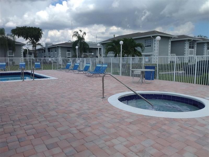 448 NE 210TH CIR Terrace # 6B, Miami FL 33179 photo 4
