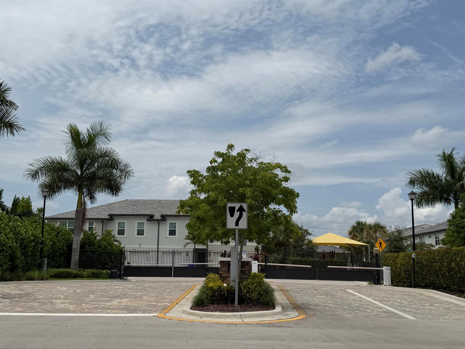 2933 OLIVIA Avenue, Lauderdale Lakes FL 33311 photo 5