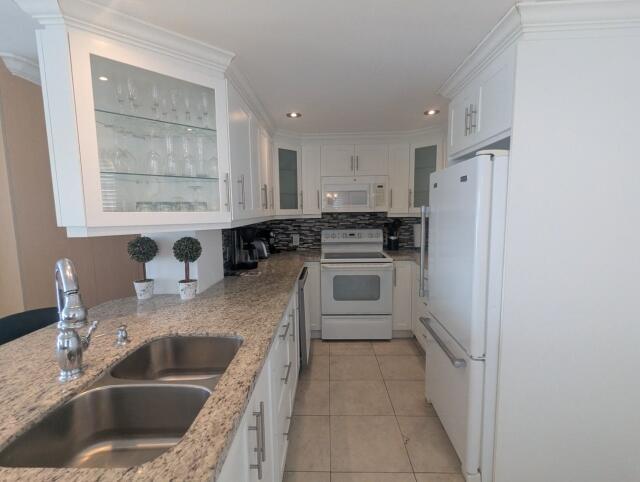 220 KINGS POINT Drive # 501, Sunny Isles Beach FL 33160 photo 5
