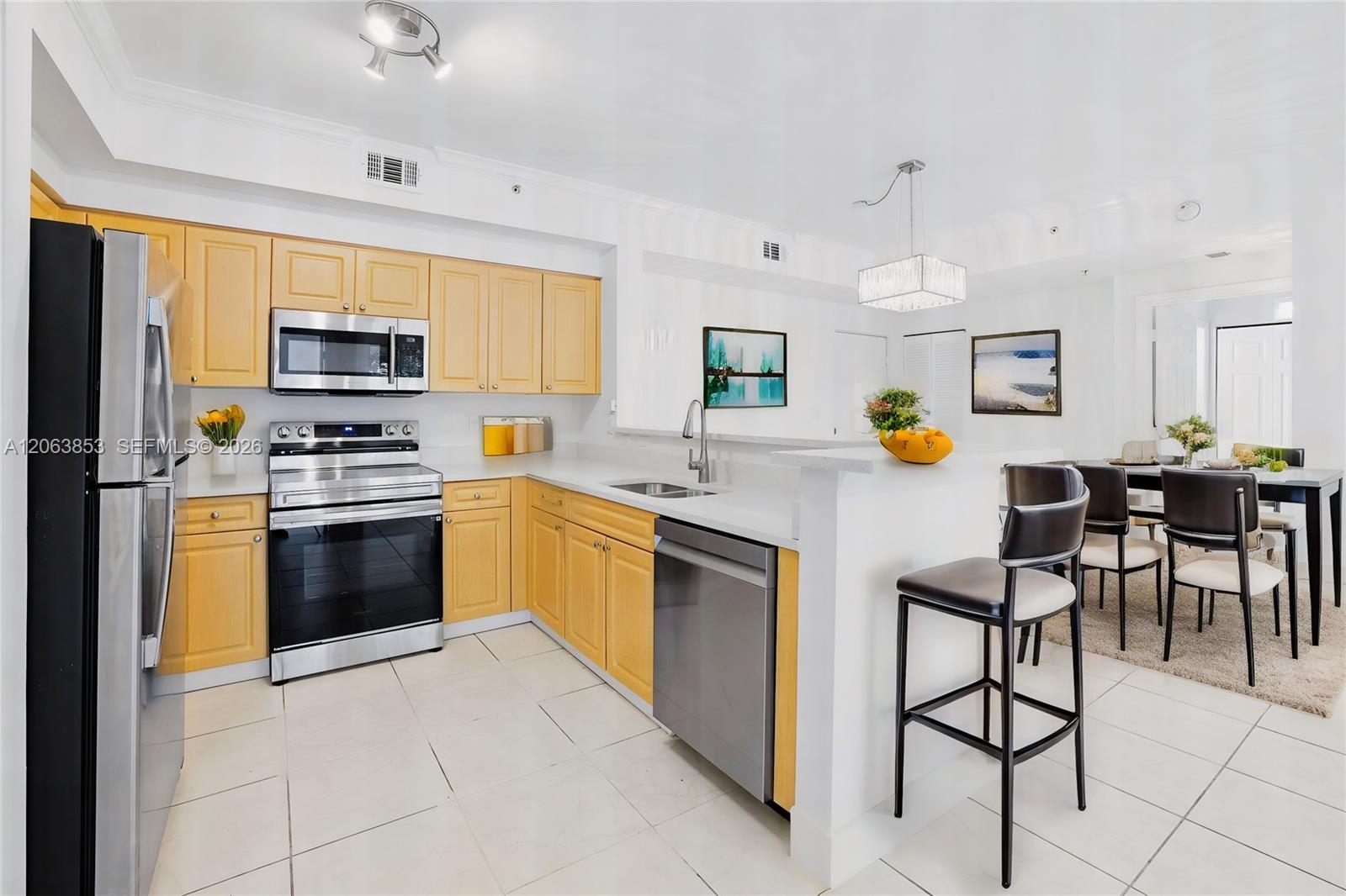 6831 SW 44th St # 205, Miami FL 33155 photo 3