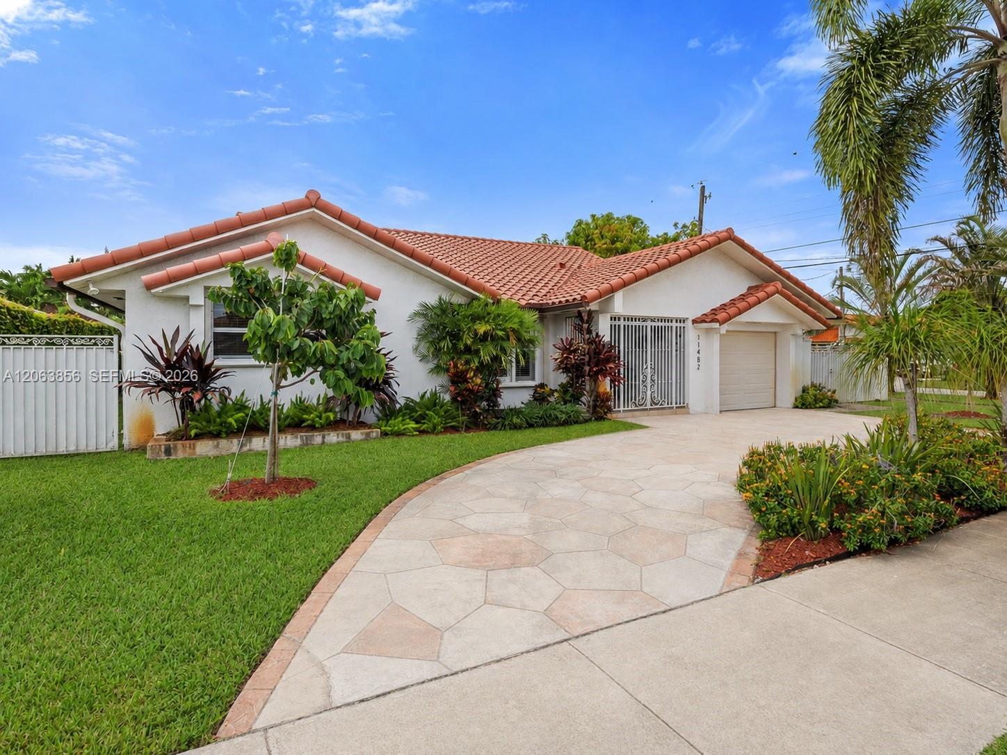 11482 SW 28th Ter, Miami FL 33165