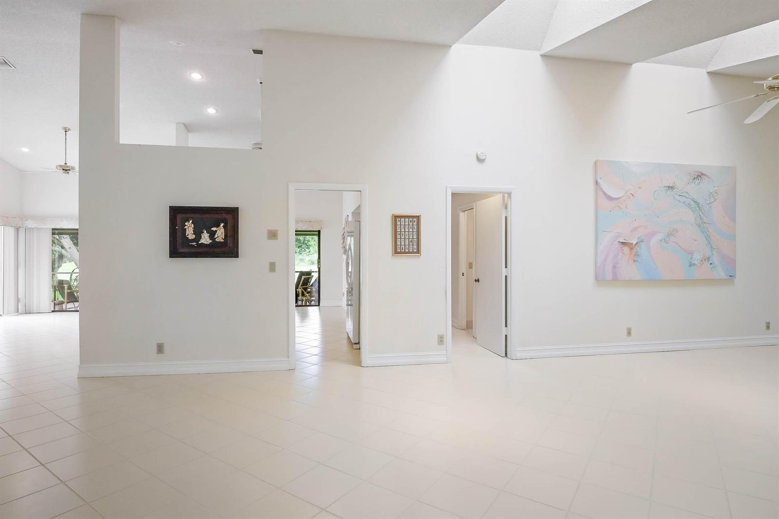 7003 GOLF POINTE Circle, Tamarac FL 33321 photo 4