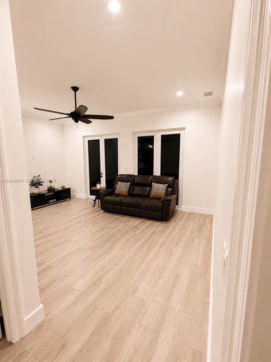 11845 SW 3rd St, Miami FL 33184 photo 5