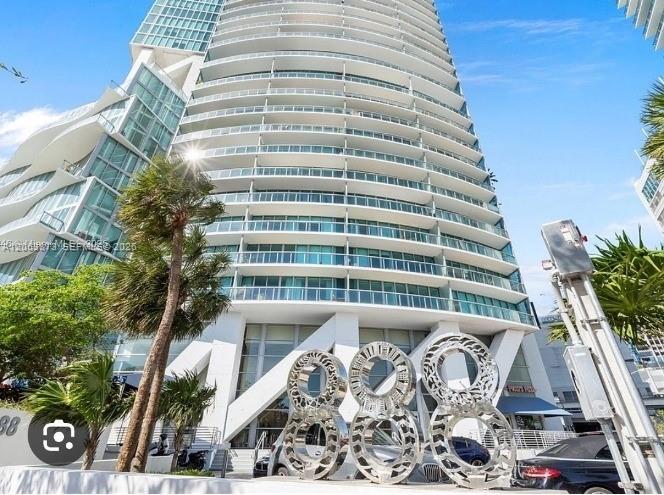 888 Biscayne Blvd # 4009, Miami FL 33132