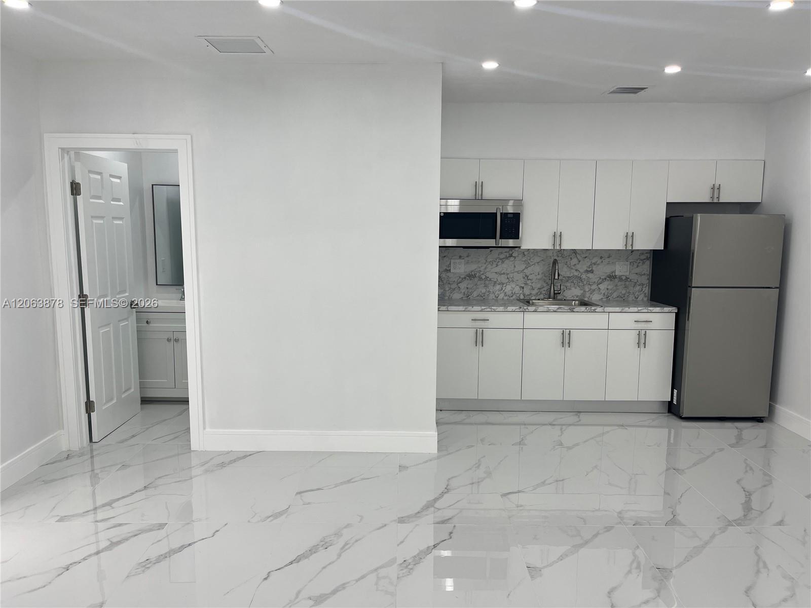 Fort Lauderdale, FL 33315 photo 2