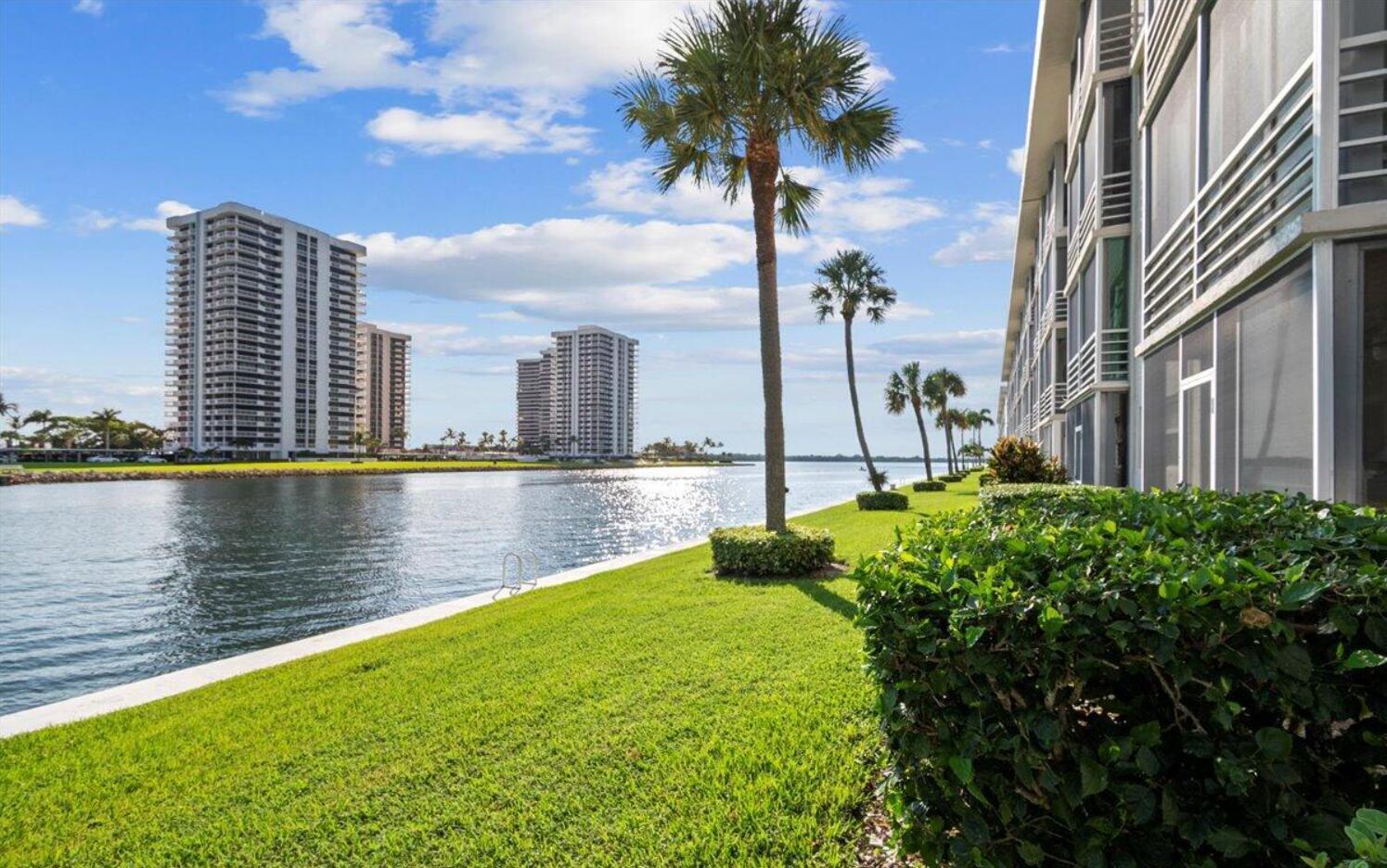 20 YACHT CLUB Drive # 104, North Palm Beach FL 33408 photo 5