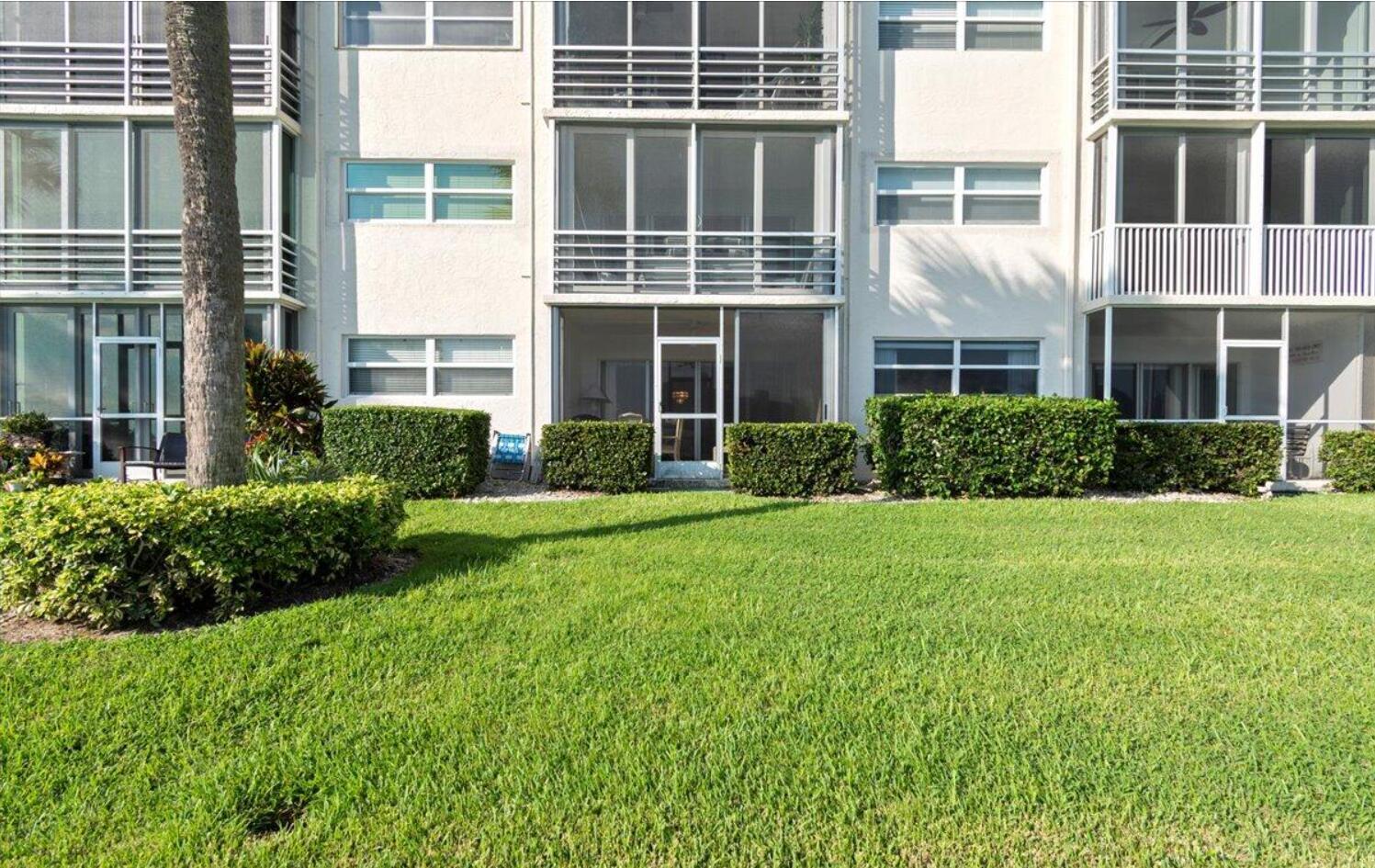 20 YACHT CLUB Drive # 104, North Palm Beach FL 33408 photo 4