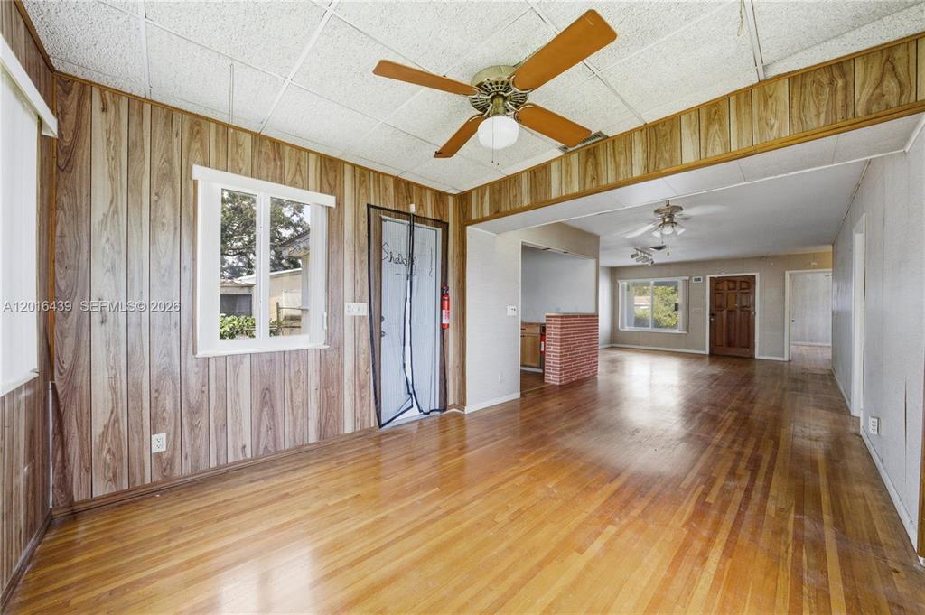 2300 N 57th Terrace, Hollywood FL 33021 photo 5
