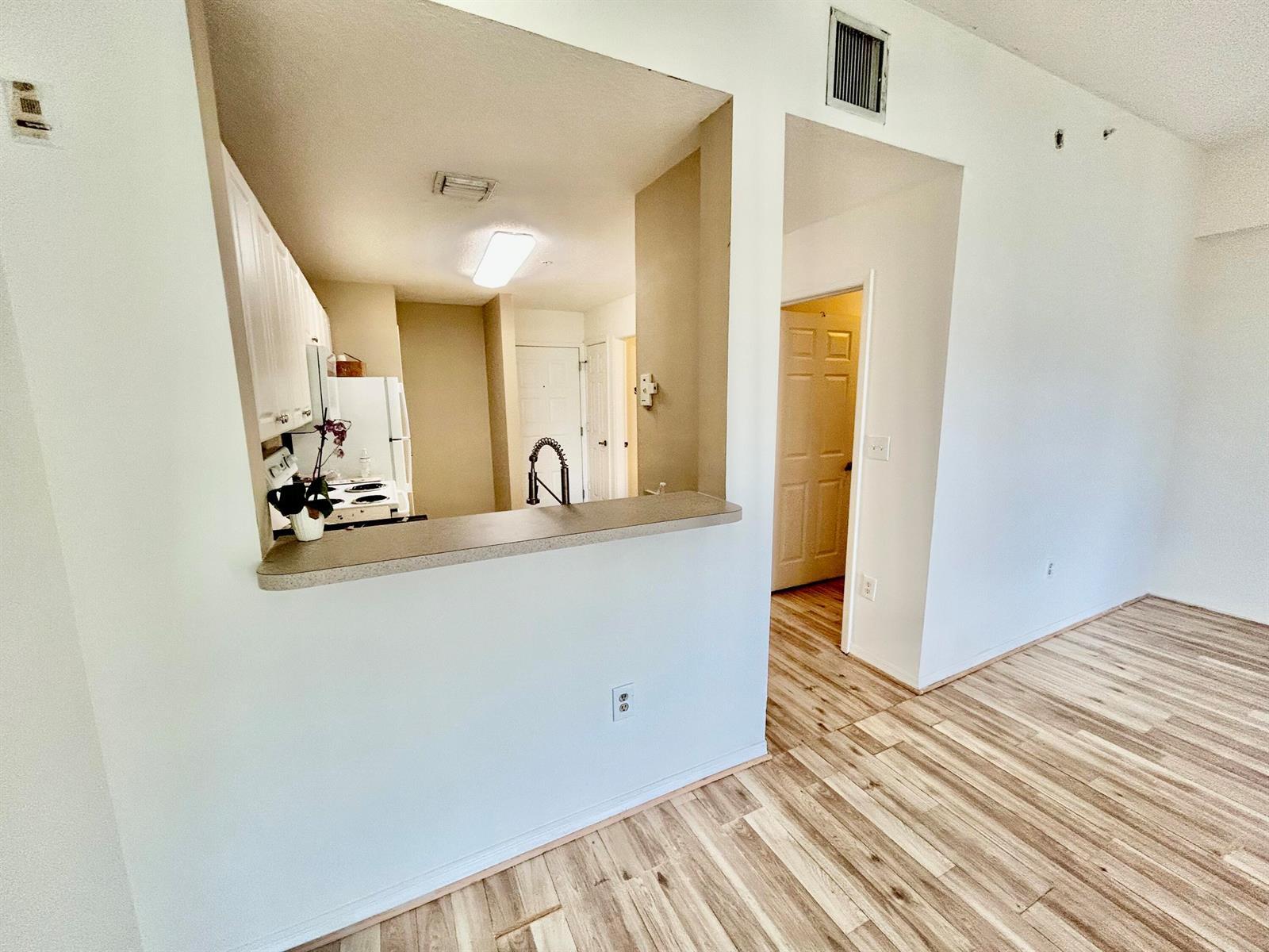 1209 MAIN Street # 307, Jupiter FL 33458 photo 3