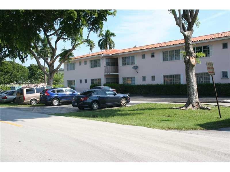 1431 S 14th Ave # 207, Hollywood FL 33020 photo 2