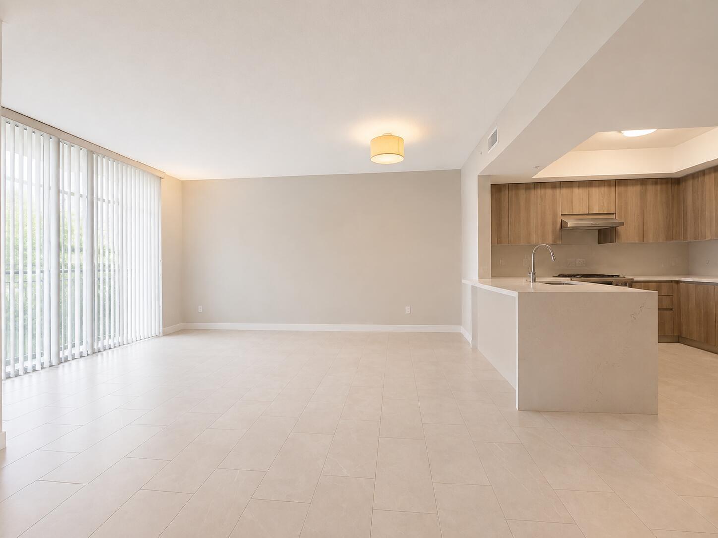 410 EVERNIA Street # 506, West Palm Beach FL 33401 photo 3