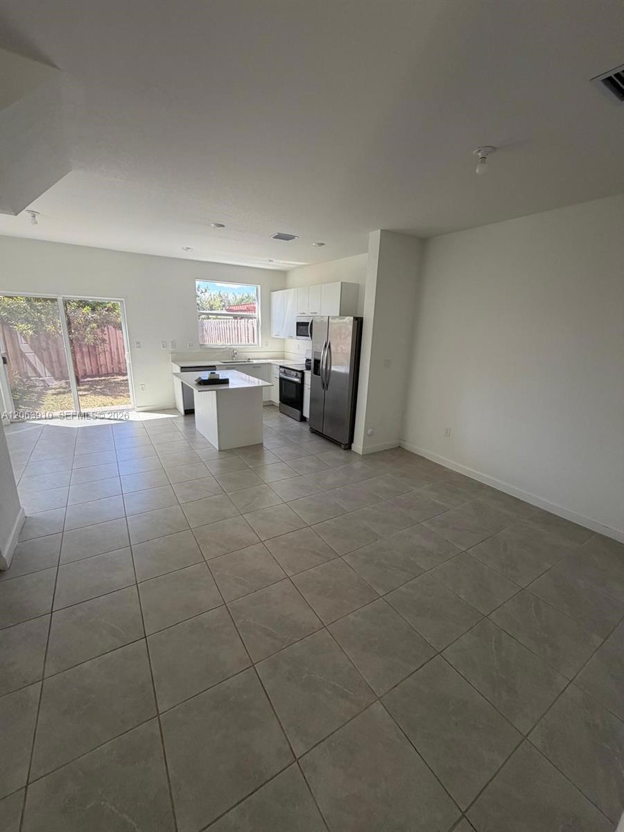 12527 NW 24 AVE # 12527, Miami FL 33167 photo 3