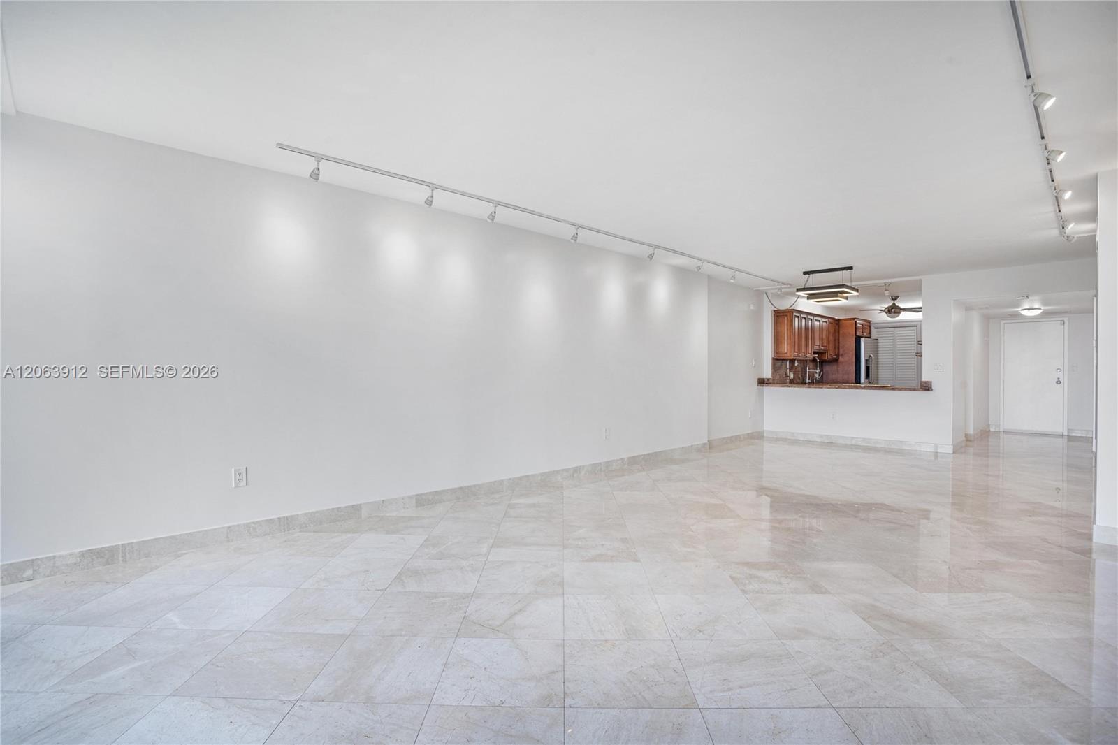 3375 N Country Club Dr # 1605, Aventura FL 33180 photo 5