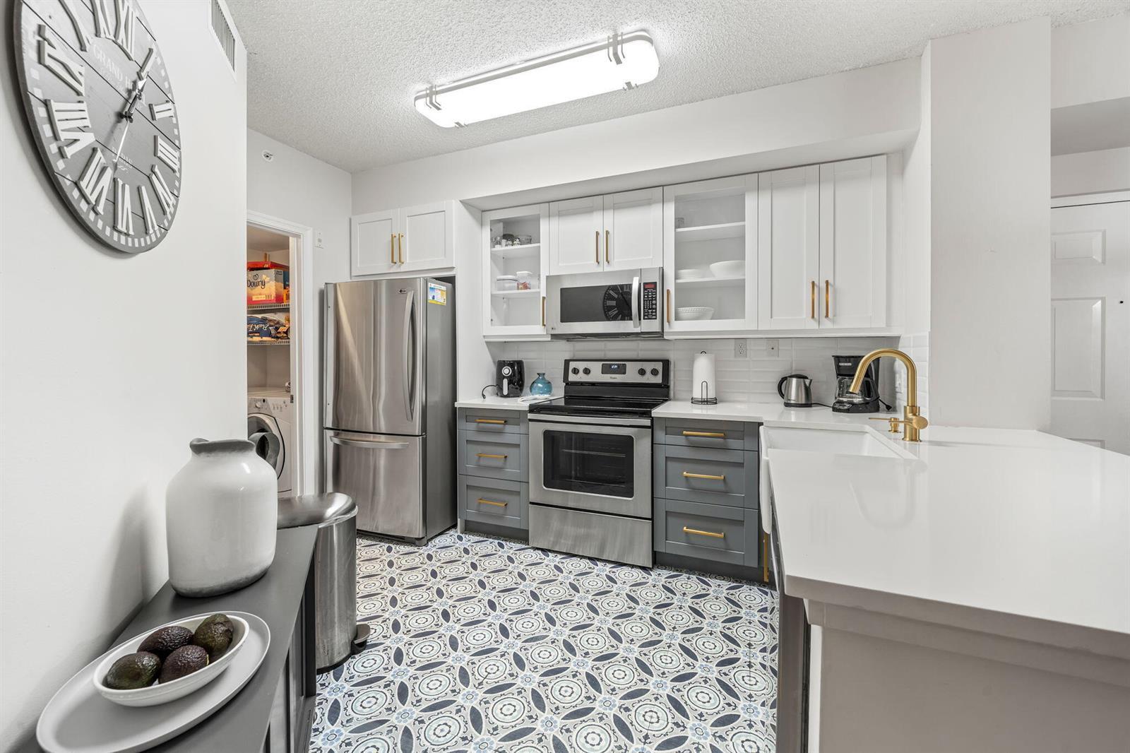 11790 St Andrews Place Apt 203, Wellington FL 33414 photo 5