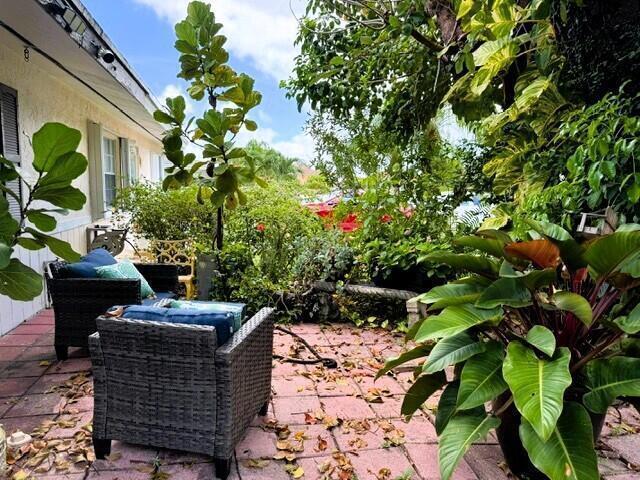 3803 HEATHER Drive W, FL 33463 photo 2