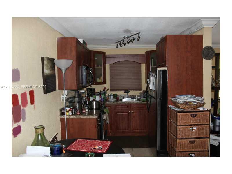 1925 Madison St # 19, Hollywood FL 33020 photo 3