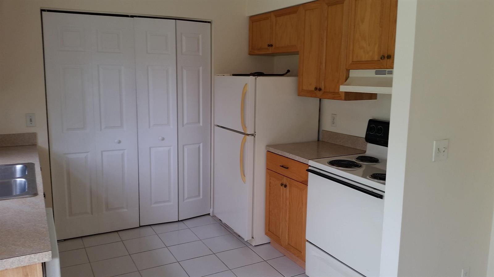 460 Fleming Avenue, FL 33463 photo 3