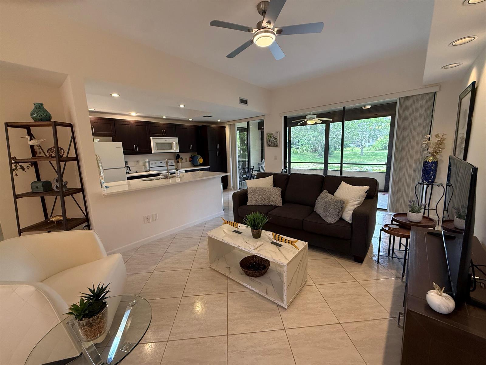 7472 LA PAZ Boulevard # 102, Boca Raton FL 33433 photo 3