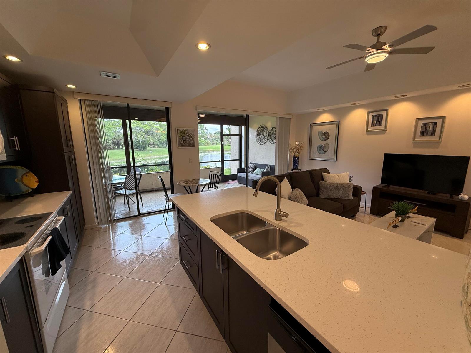 7472 LA PAZ Boulevard # 102, Boca Raton FL 33433 photo 4