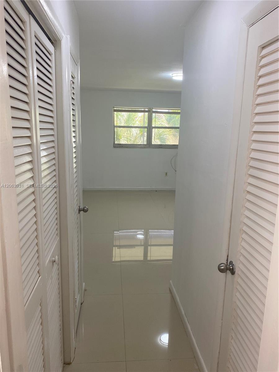 1550 NE 191st St # 309, Miami FL 33179 photo 2