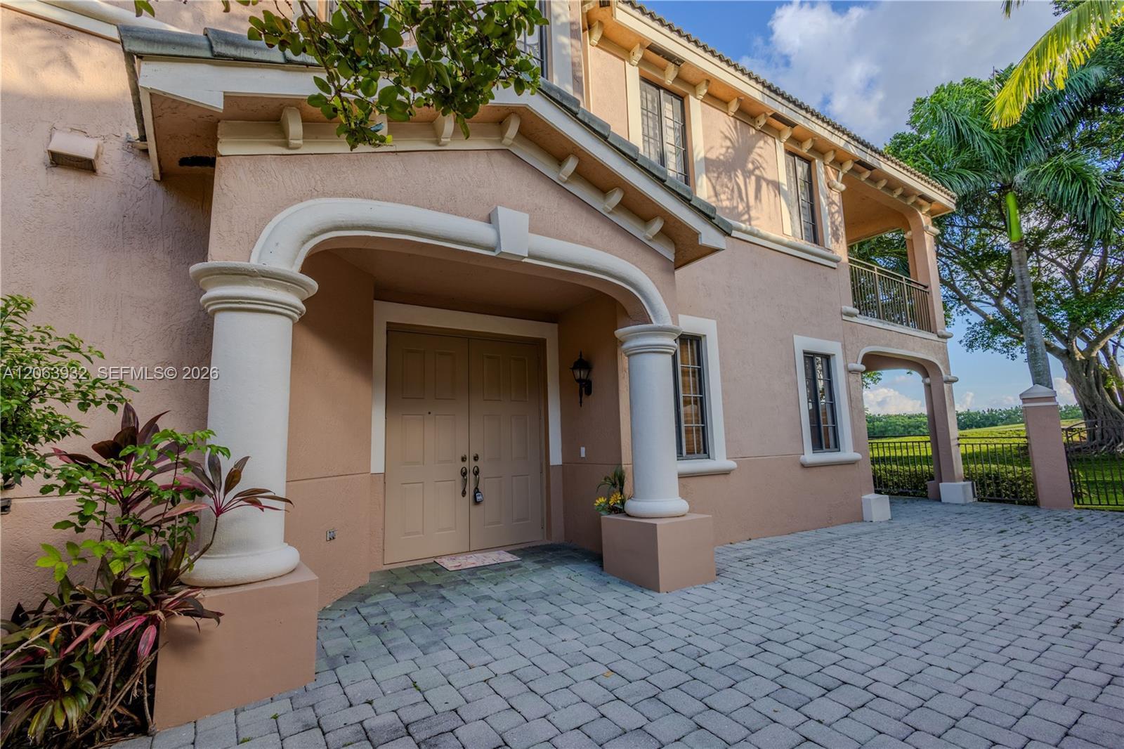 2703 Center Ct Dr # 14, Weston FL 33332 photo 3
