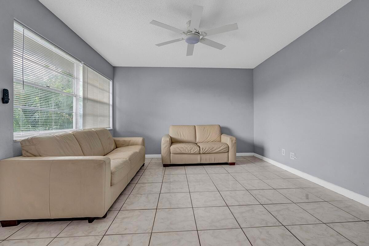 340 NW 19th Street # 308, Boca Raton FL 33432 photo 3