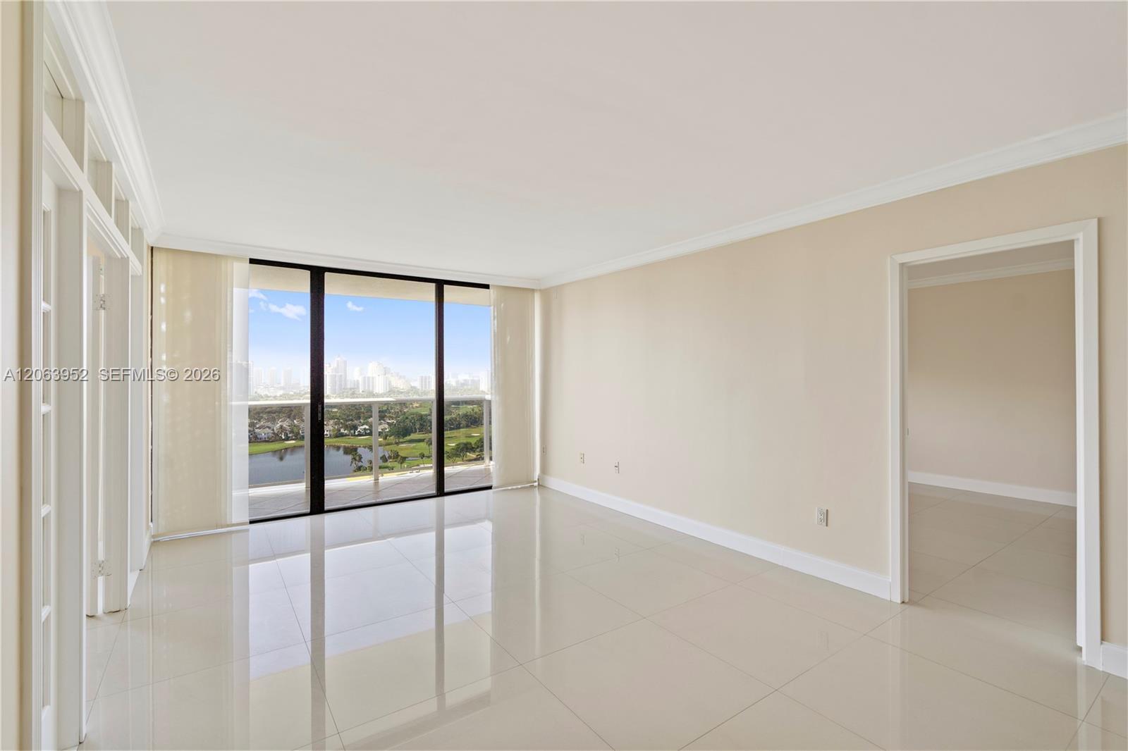 3675 N Country Club Dr # 2208, Aventura FL 33180 photo 5