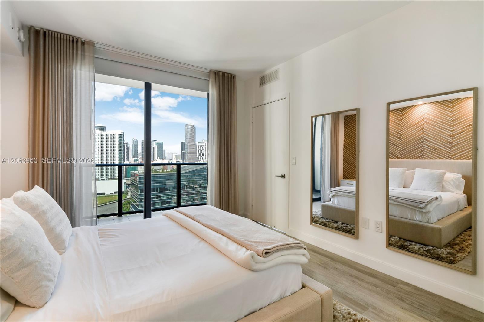 55 SW 9th St # 2301, Miami FL 33130 photo 5