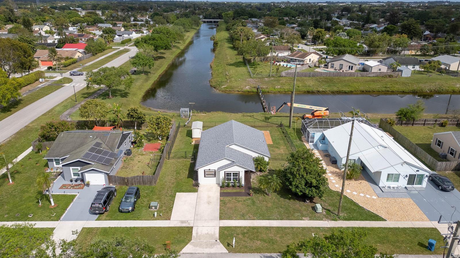 1240 Grandview Circle, Royal Palm Beach FL 33411 photo 3