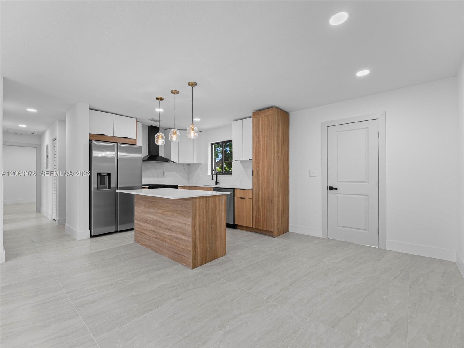 1055 Wyoming Ave, Fort Lauderdale FL 33312 photo 4