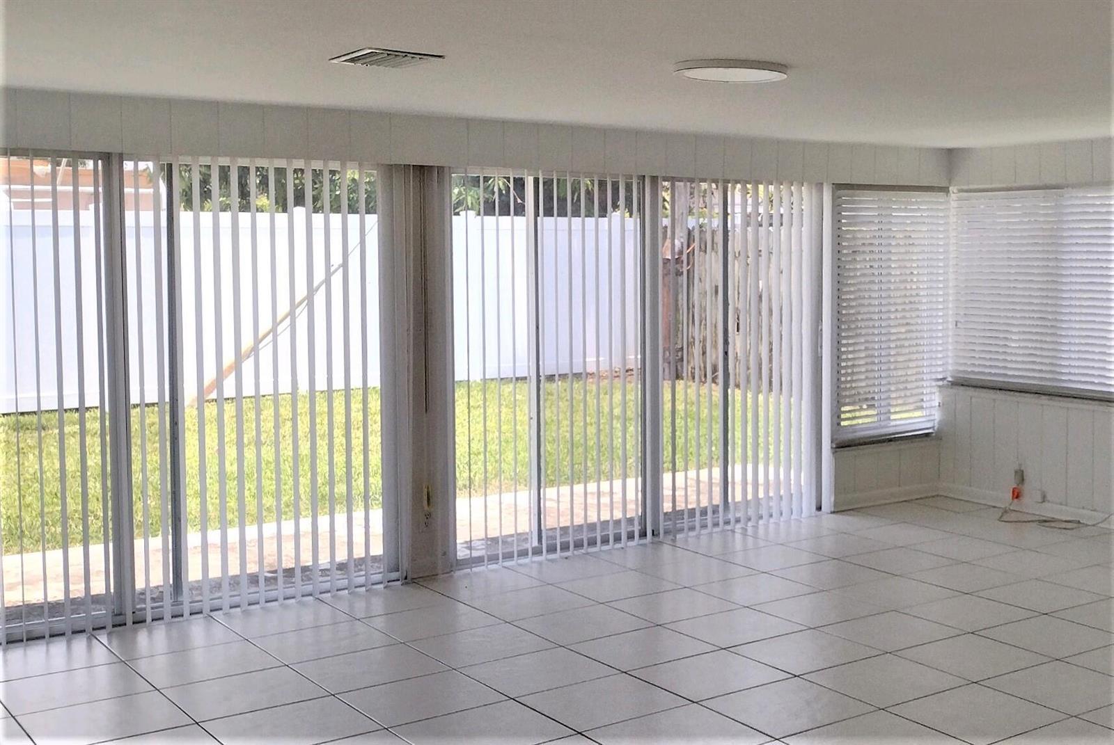 2145 NE 4th Court, Boca Raton FL 33431 photo 5