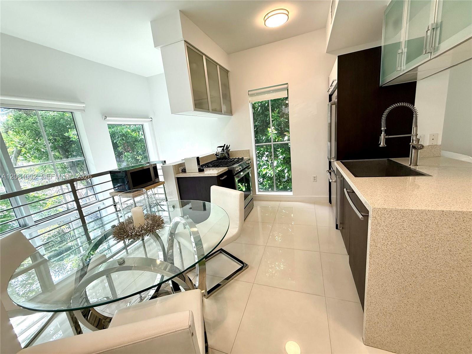 928 Pennsylvania Ave # 1, Miami Beach FL 33139 photo 4