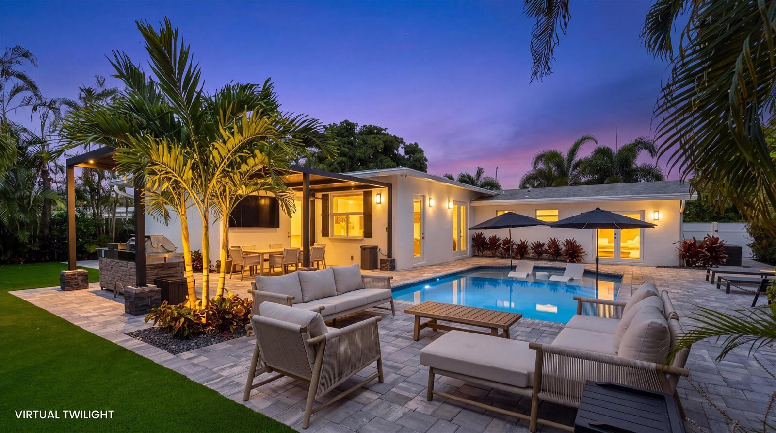 765 Lagoon Drive, North Palm Beach FL 33408 photo 2