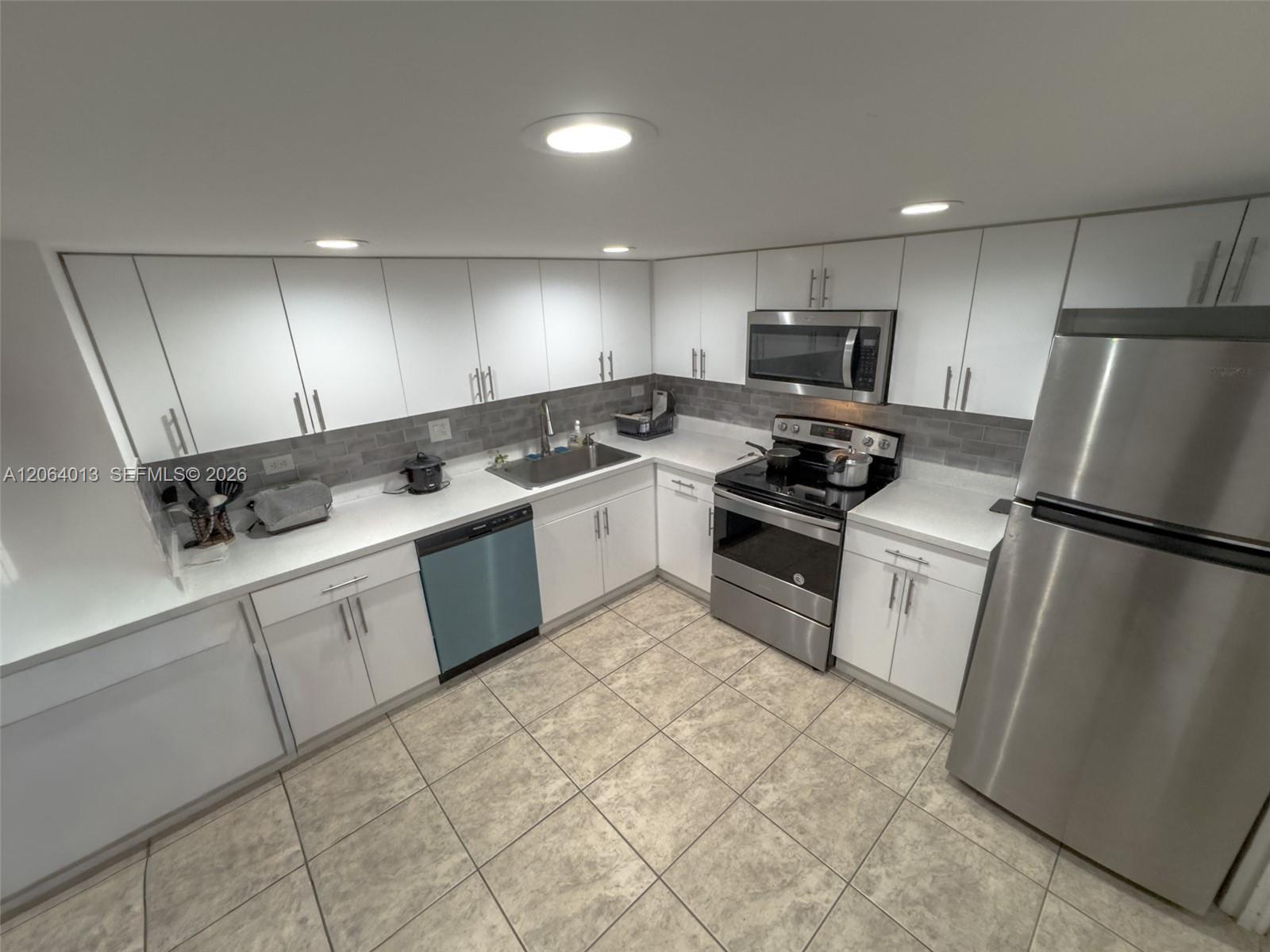 251 174th St # 808, Sunny Isles Beach FL 33160 photo 3