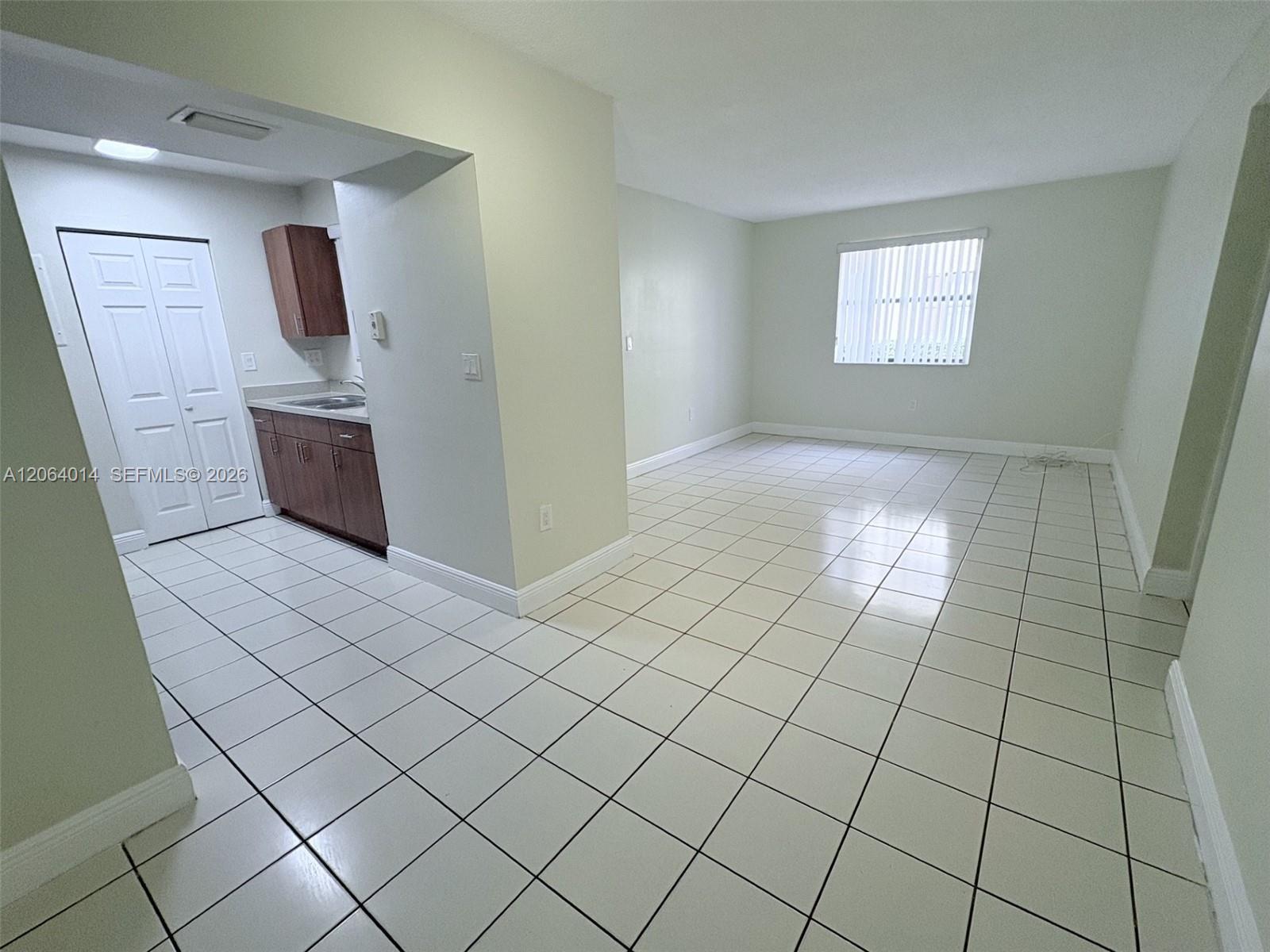 500 NW 114th Ave # 101, Sweetwater FL 33172 photo 2