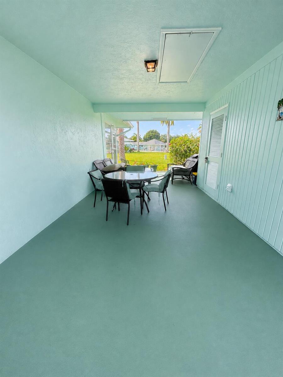 604 HUMMINGBIRD Lane, Delray Beach FL 33445 photo 2