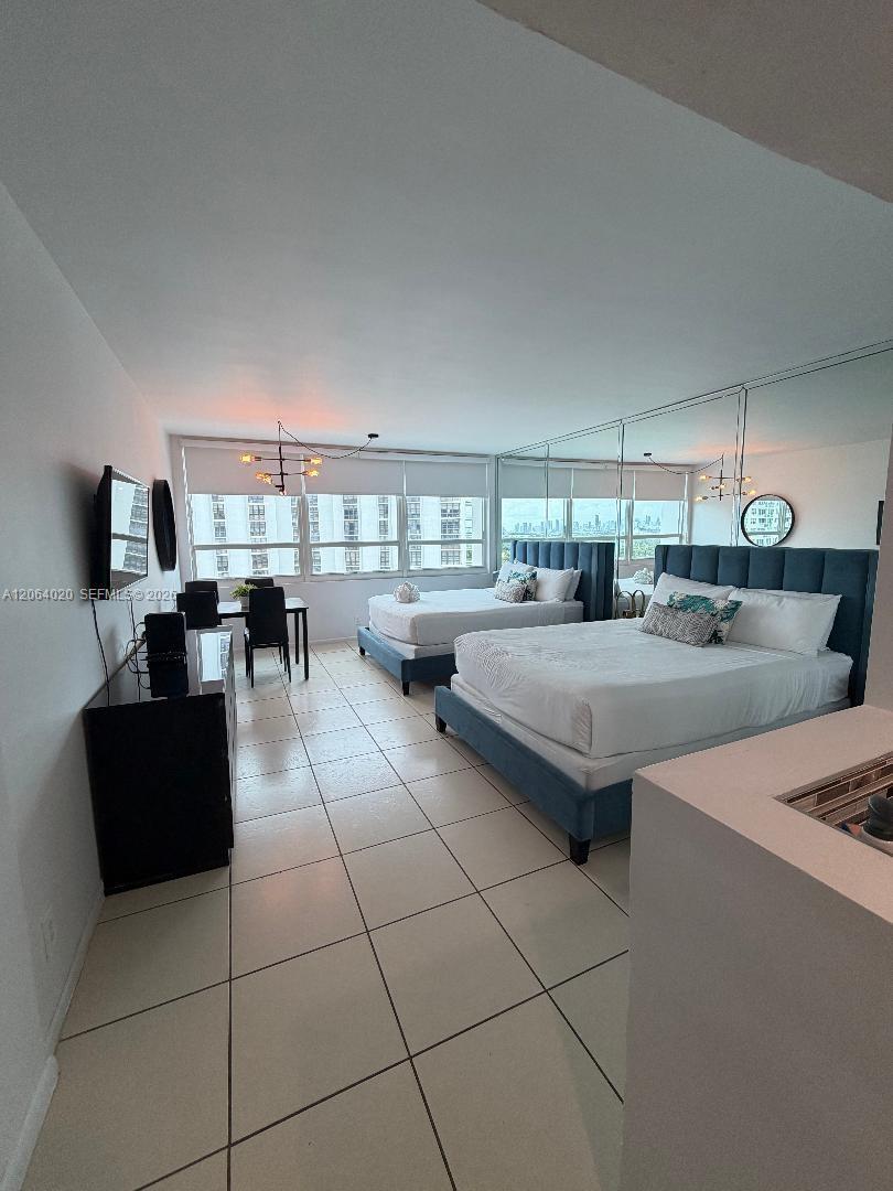 5445 Collins Ave # 1109, Miami Beach FL 33140 photo 2